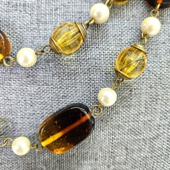 VINTAGE Amber Glass & Faux Pearl Double Strand Chunky Necklace - Picture 3 of 5